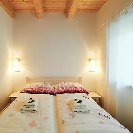 Apartmany Habanska, Cely Dum Pouzdrany Екстер'єр фото