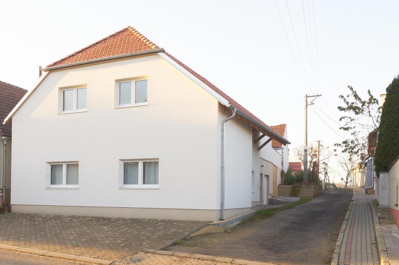 Apartmany Habanska, Cely Dum Pouzdrany Екстер'єр фото